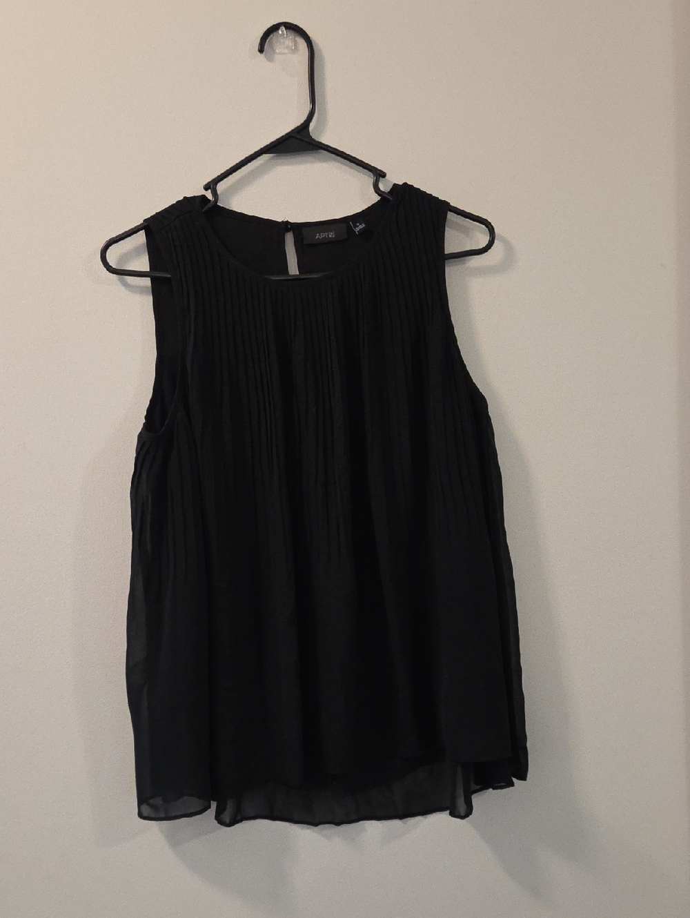 Apt. 9 Black Pleated Sleeveless Camisole